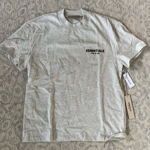 Essentials fear of god T shirt XS New Unworn